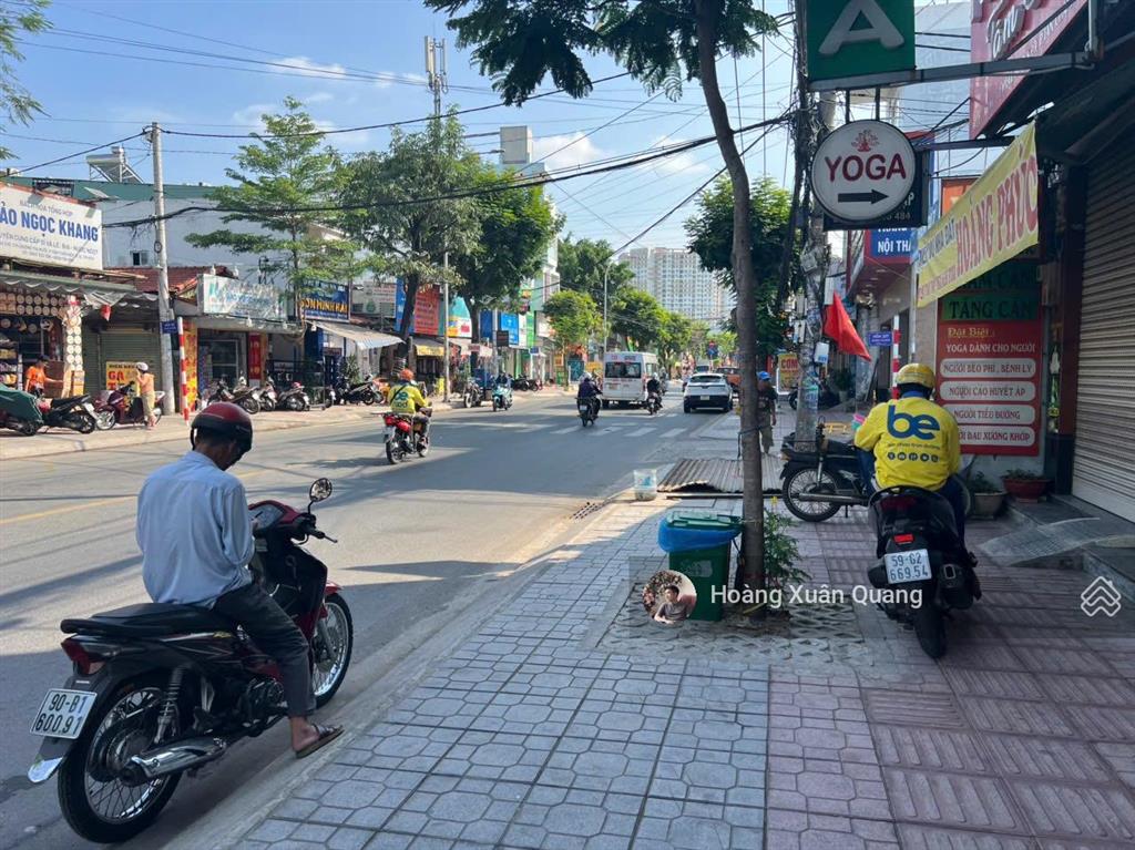 Hiếm  nhà mặt tiền dương thị mười q12  3 tầng kinh doanh đỉnh, đường 20m