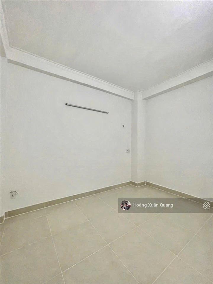 Chỉ 5,05 tỷ hiếm! nhà 3 tầng 4pn thới an 20, đường nhựa 5m xe hơi tránh khu nhà giàu