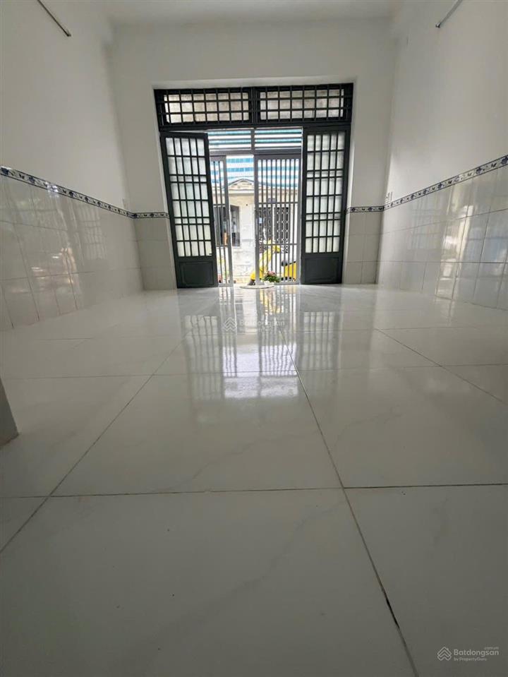 3,38 tỷ  nhà đẹp shr ngang 4m  tân thới hiệp 20  hẻm an ninh sạch sẽ