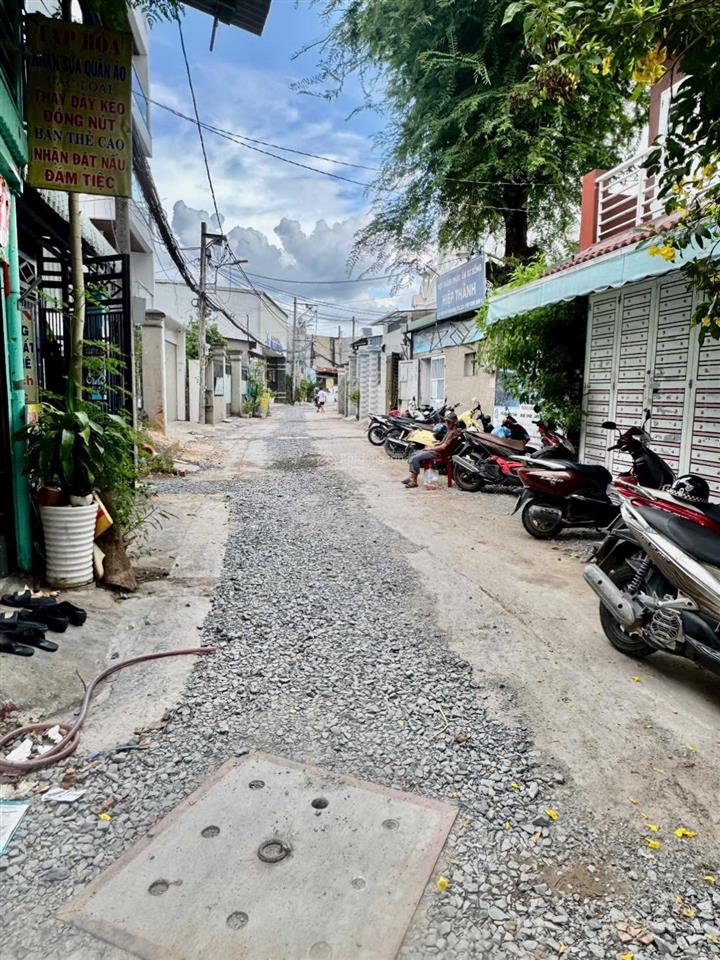 2,839 tỷ  nhà shr ngang 4,5m  hẻm xe hơi  lê văn khương, q12