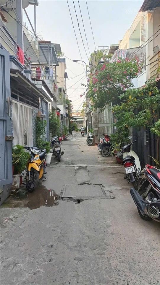 3,79 tỷ  nhà 4 tấm  ngang 4,5m  shr  hẻm xe hơi tân thới hiệp 21, q12