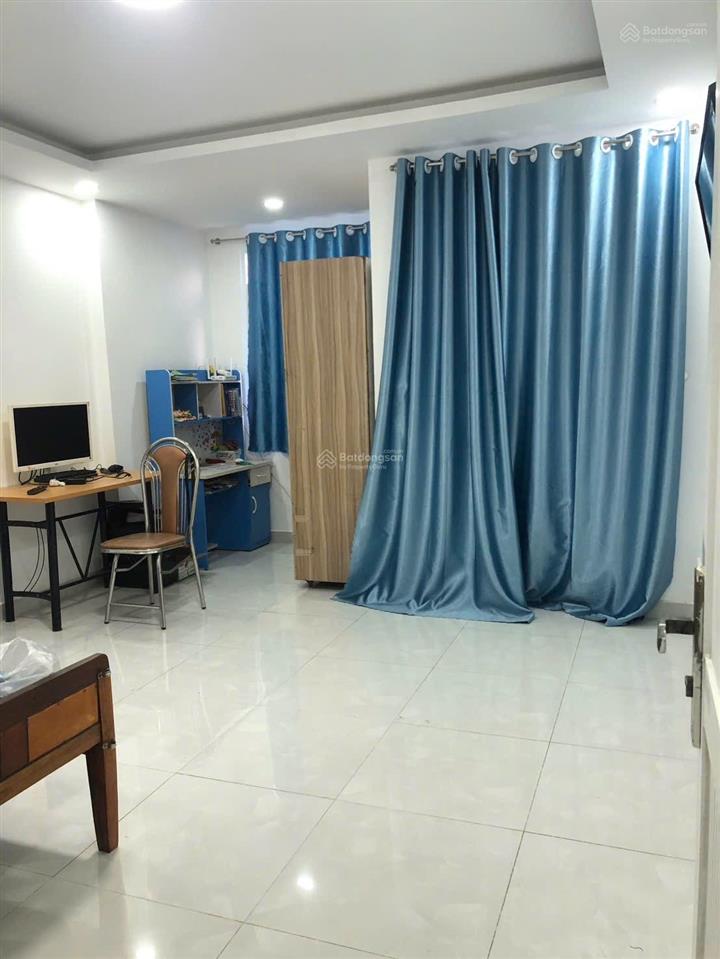 3,4 tỷ  nhà 3 tầng  mặt tiền shr  xe hơi tránh nhau  ht45