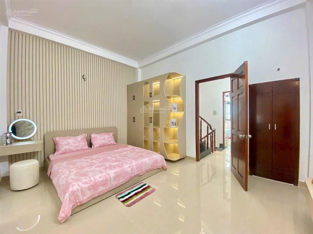 Siêu phẩm 3 tầng ngang 5m  lâm thị hố, quận 12