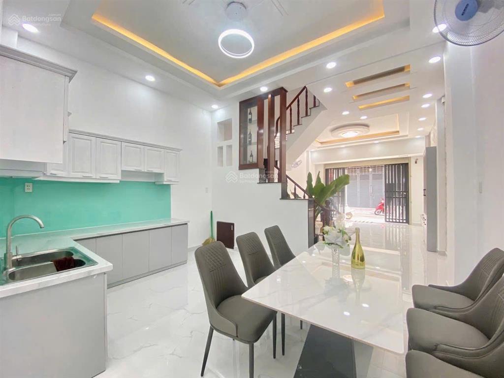Siêu phẩm 3 tầng ngang 5m  lâm thị hố, quận 12