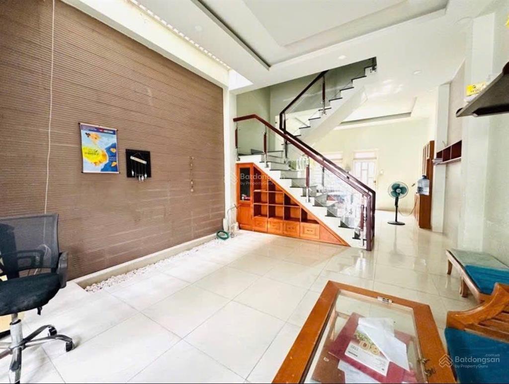 4,7 tỷ  ngang 4,5  xe hơi ngủ trong nhà  tân thới hiệp 21, q12