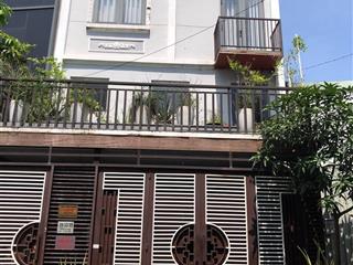 Ngang khủng 6m  trung mỹ tây, q12  xe hơi ngủ trong nhà