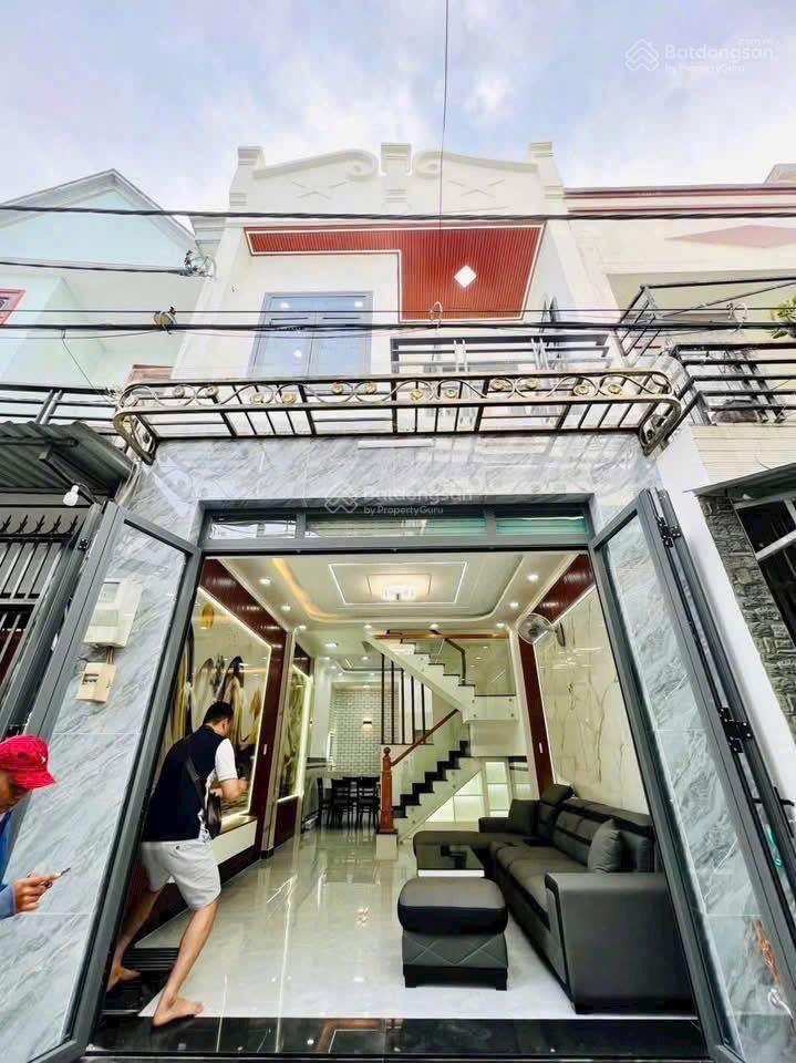 Nhà mới full nội thất  hẻm xe hơi  tch  hiệp thành city, q12