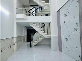 Bán nhà hẻm ba gác đường 3thang2 quận 10, cách mặt tiền lớn chỉ 10mdt 3,5x10 nhà 5 tầnggiá 7,4 tỷ