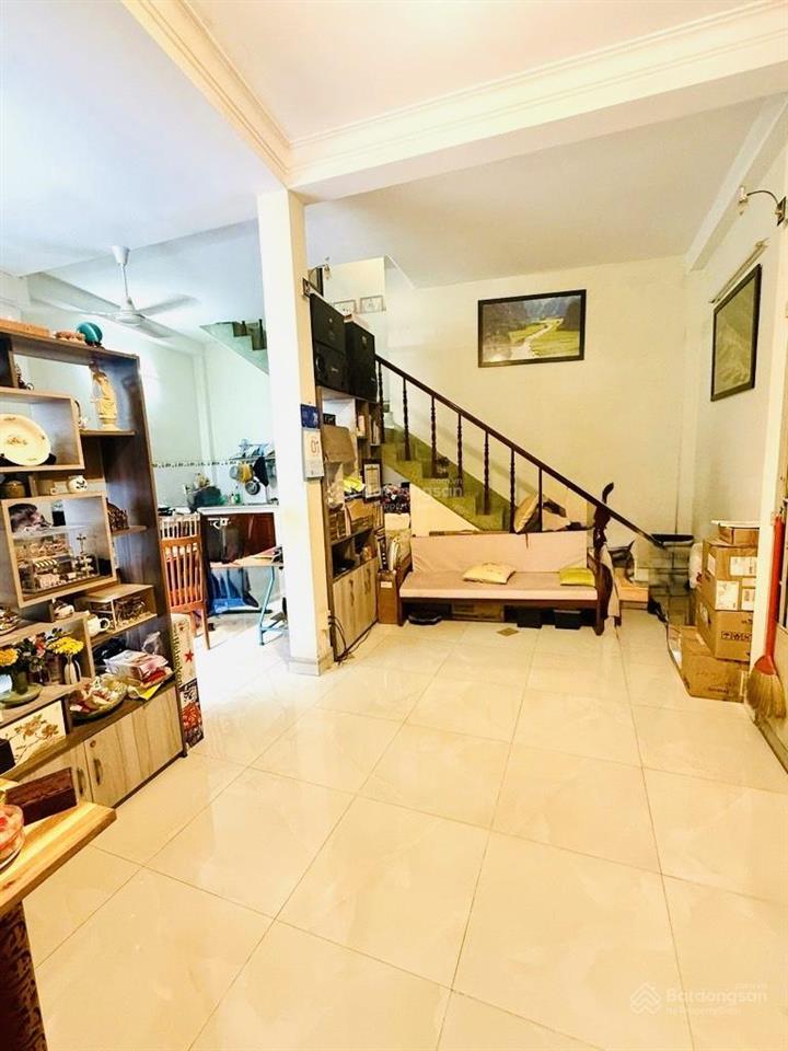 Bán nhà mặt phố đường 3tháng2 quận 10  vị trí kinh doanh cực đẹp  ngang 6,2m  2 tầng  16,8 tỷ