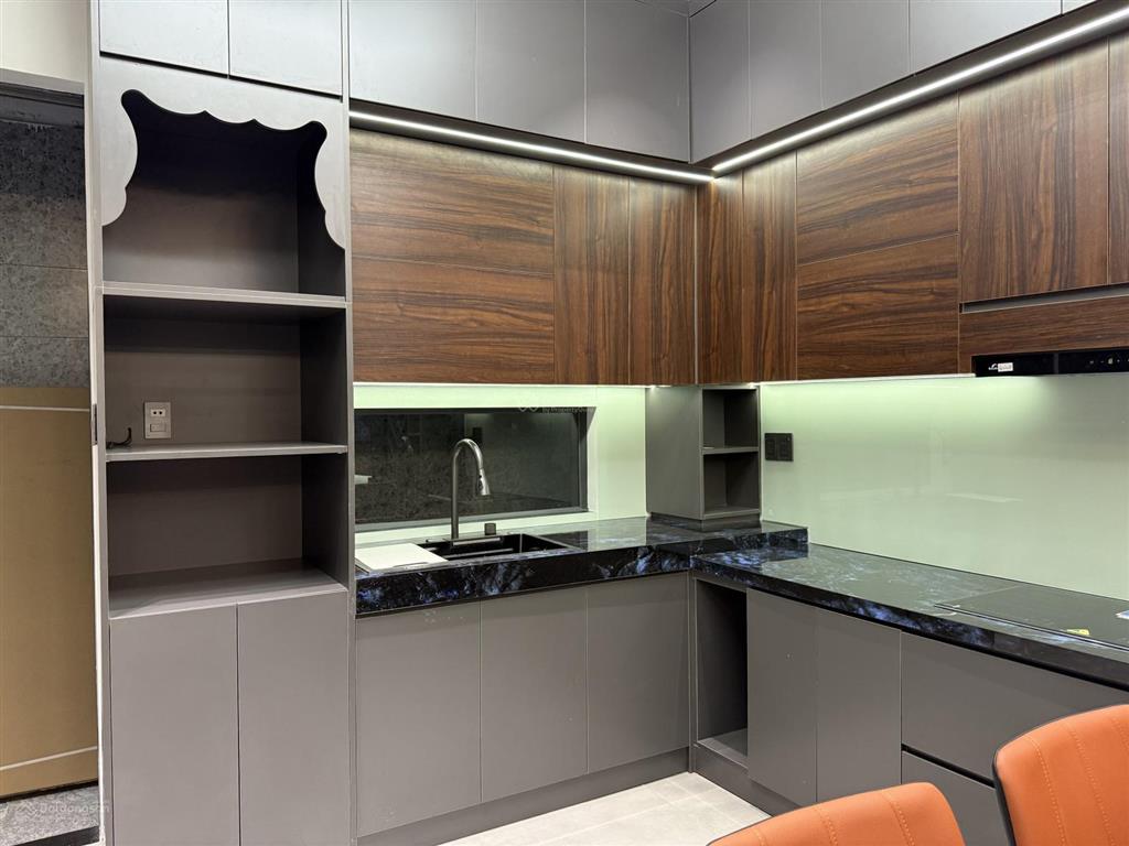 Bán nhà đường 3/2 quận 10 hxh tới cửa thông điện biên phủ  62m2  4tầng mới đẹp  giá chỉ 14,8 tỷ
