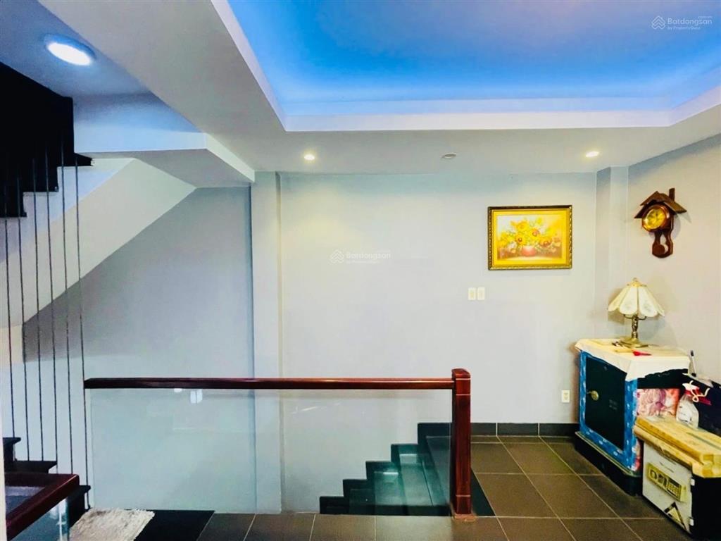 Bán nhà đường tô hiến thành quận 10 hẻm xe tải 50m2(4x13)  5 tầng 6 pn giá chỉ 11,2 tỷ