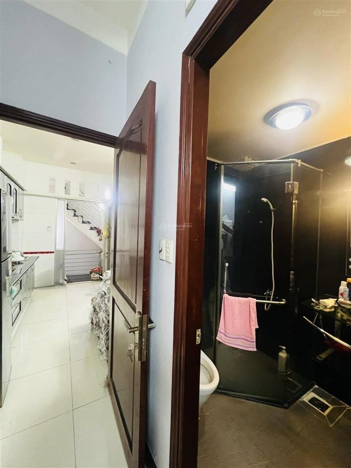 Bán nhà đường lê hồng phong quận 10,bên cvhxh thông 4 hướng44m2(3,5x13)4tầng4pn giá 10,9 tỷ tl