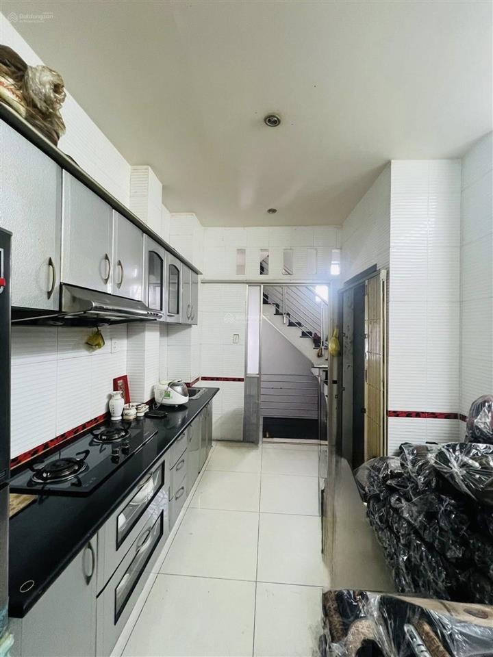 Bán nhà đường lê hồng phong quận 10,bên cvhxh thông 4 hướng44m2(3,5x13)4tầng4pn giá 10,9 tỷ tl