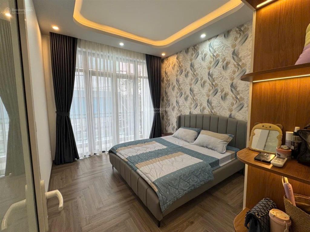 Bán nhà hẻm xe hơi đường lê hồng phong quận 10 46m 4 tầng 5pn  giá chỉ 11,5 tỷ tl