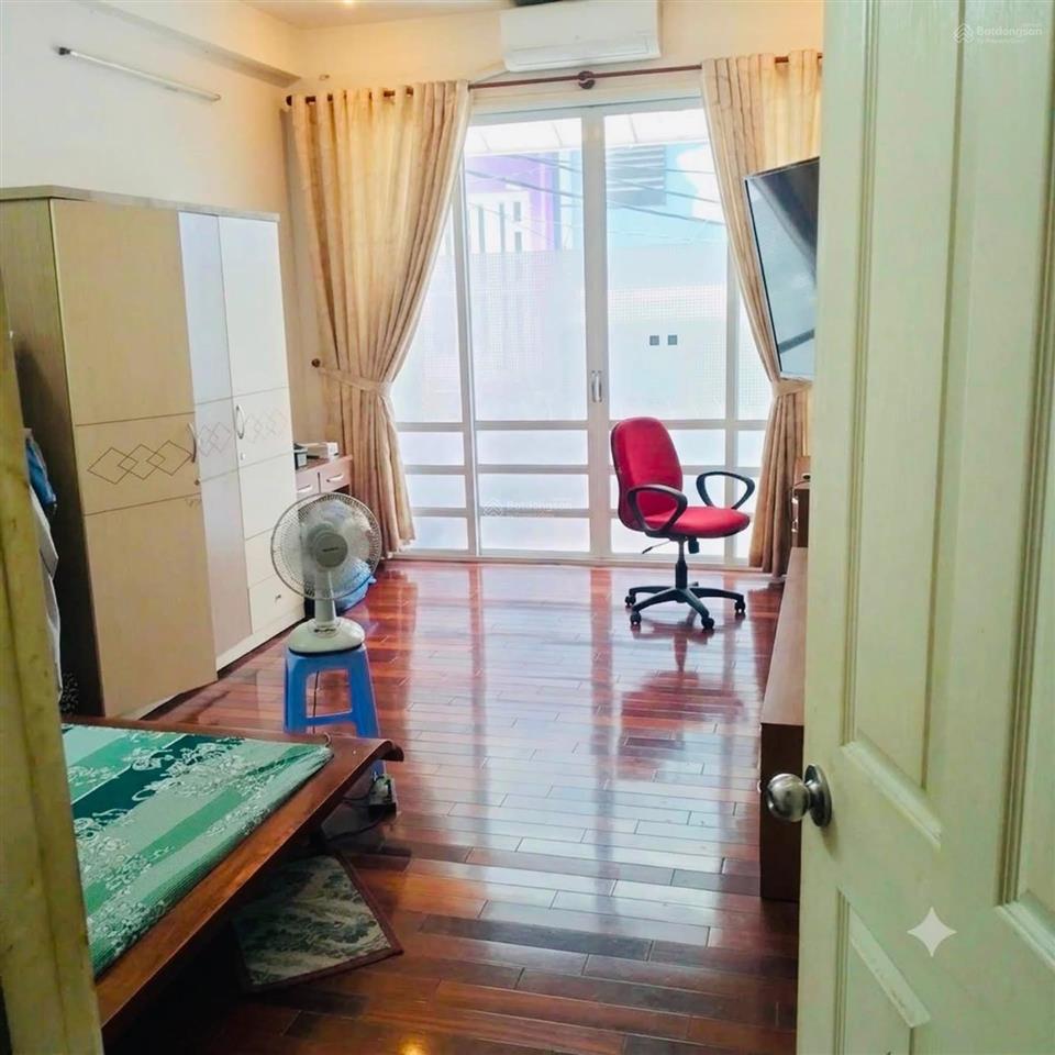 Bán nhà đường thành thái quận 10 bên ubnd phường diên hồngdt78m2(4x19,5)4tầng btct5pngiá 15,5ty