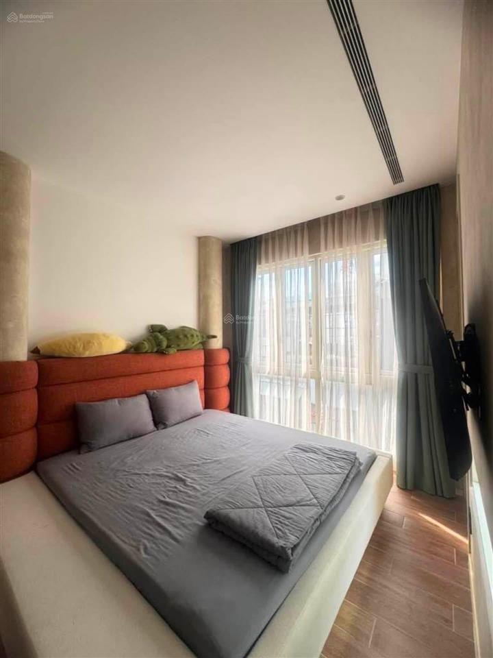 Bán nhà đường thành thái quận 10 kế cư xá đồng tiến, 40m2  5 tầng xe hơi tới cửa  3pn  9,6 tỷ