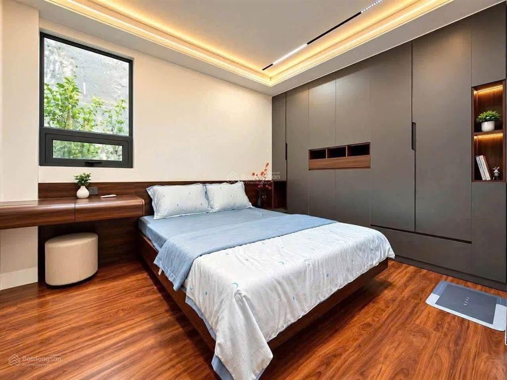 Bán nhà đường 3/2 quận 10 bên hado centrosa hẻm xe hơi tới cửa 62m 4 tầng 4pn  giá 13,6 tỷ