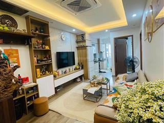 Hiếm chủ gửi bán căn góc dt 59m2, 2 ngủ, 2wc ban công hướng đông nam, thiết nội thất đẹp giá rẻ
