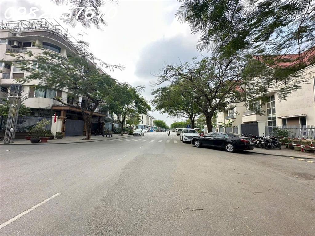 Hiếm biệt thự 216m² rẻ nhất hà đông, nhất hà nội bây giờ mua là ở, kinh doanh luôn