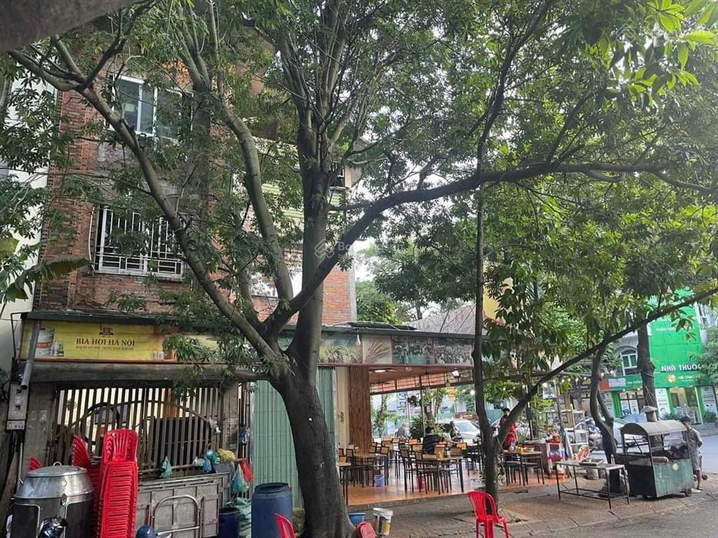 Siêu phẩm biệt thự góc phố dòng tiền cho thuê 200 triệu/tháng  0982 857 ***