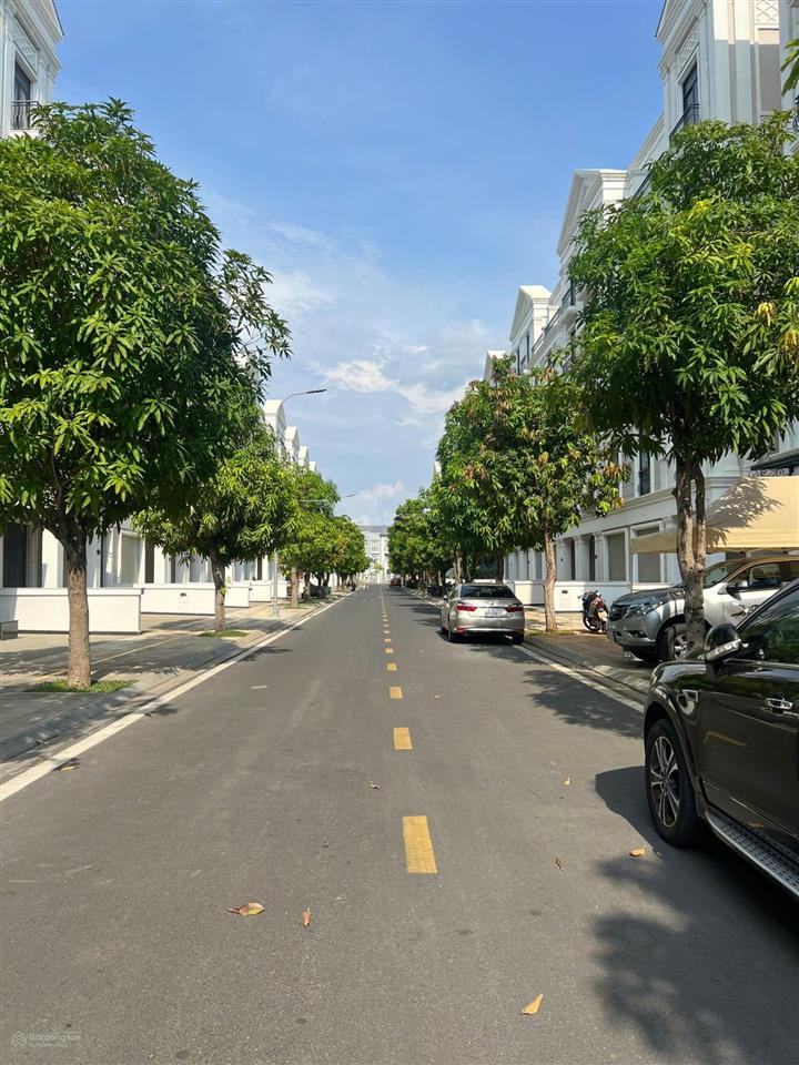 Bán nhà phố manhattan glory 96m2 1 trệt 4 lầu giá tốt 15,5 tỷ hoàn thiện.  0912 381 ***