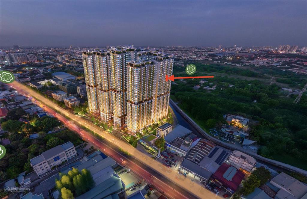 Bán căn hộ 2pn2wc 66,5m2 toà risa tầng cao view landmark 81 chỉ 3,1 tỷ.  0912 381 ***
