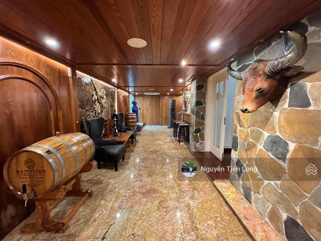 Siêu biệt thự Vườn Đào diện tích rộng 368m2 - view vườn hoa - full nội thất nhập khẩu - giá 236 tỷ TL