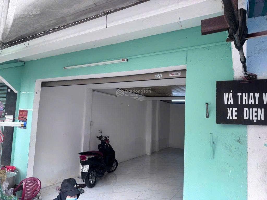 Bán nhà mặt tiền 1045 nguyễn kiệm  gò vấp