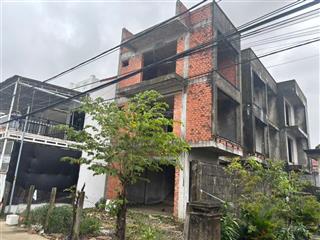 Cần bán villa 4 tầng gồm 11p  tt phố cổ hội an  257m2 ngang 10m  dòng tiền 40tr/th  chỉ 8tỷ7