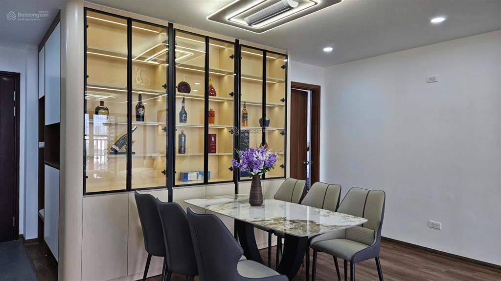 Em cần bán ch 93,5m2 với 2pn 2wc  sẵn sổ tại intracom 2 cầu diễn