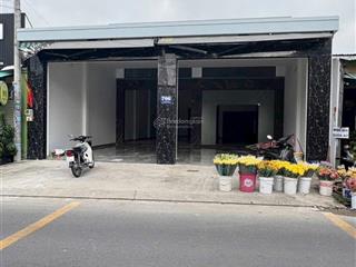 Lên sóng căn nhà mặt tiền trần văn mười xã bà điểm tp hcm giá 18,5 tỷ diện tích 10 x 30 mét