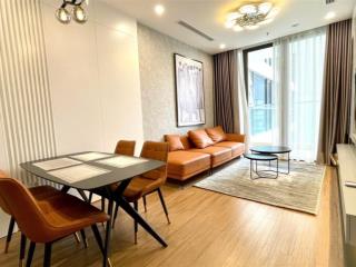 Gia đình bán nhanh căn 2pn2wc hướng đông nam, 67m2 giá từ 8,3 tỷ sẵn sổ,muốn giao dịch nhanh .