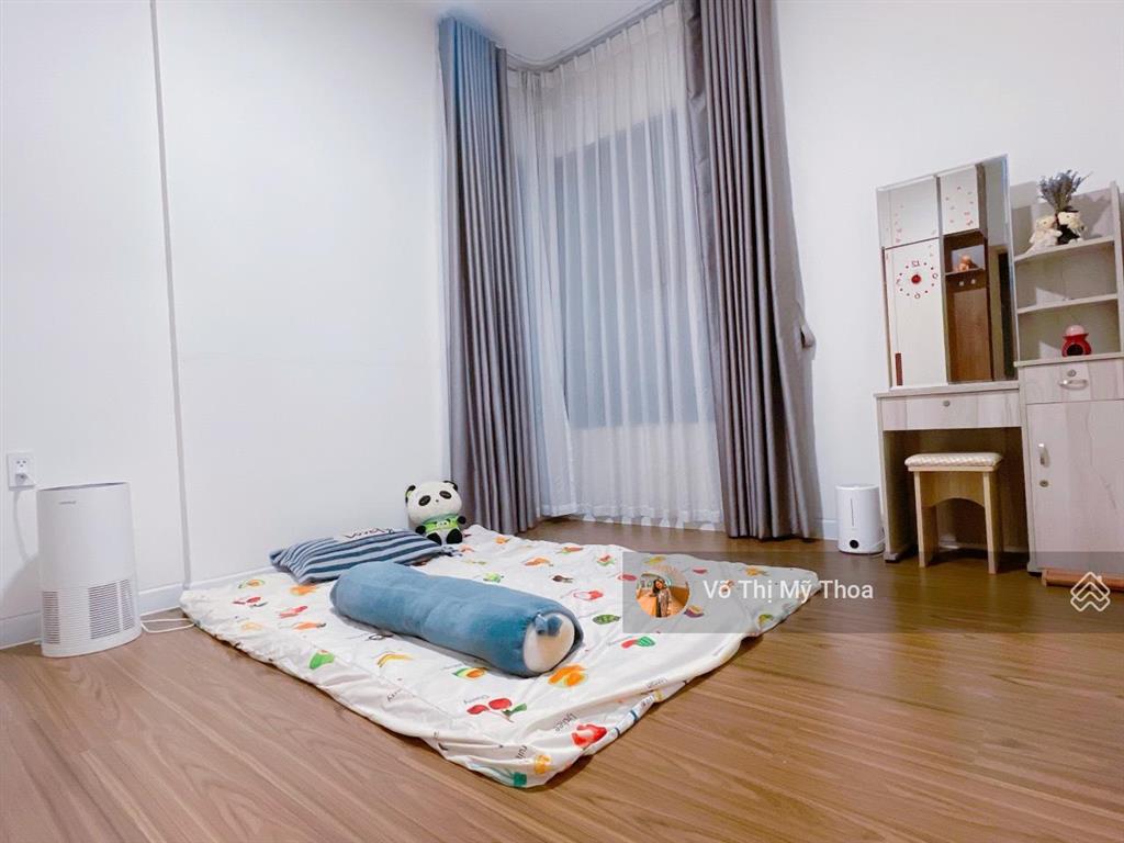 Cho thuê căn hộ safira khang điền  3pn 2wc rộng rãi ntcb rất ít, view sông mát mẻ