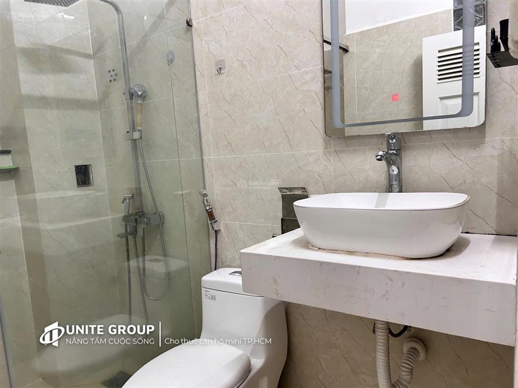 Cho thuê 1pn ở liền bancol máy giặt riêng ngay sân bay tân sơn nhất