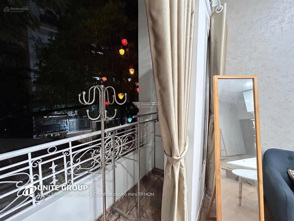 Cho thuê 1pn ở liền bancol máy giặt riêng ngay sân bay tân sơn nhất
