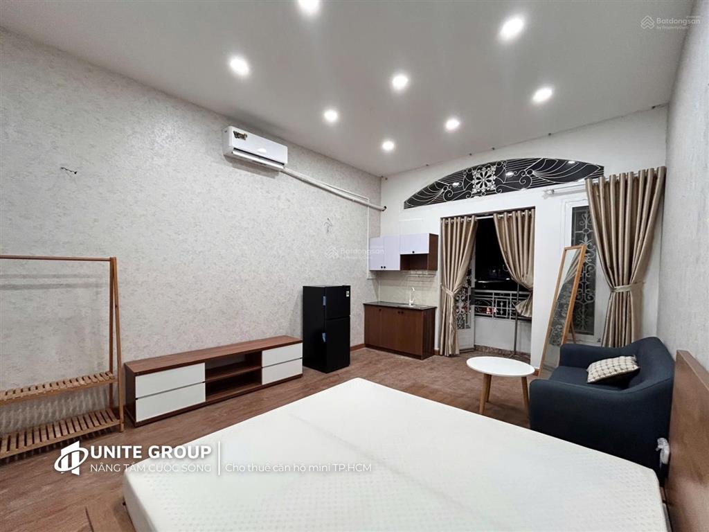 Cho thuê 1pn ở liền bancol máy giặt riêng ngay sân bay tân sơn nhất