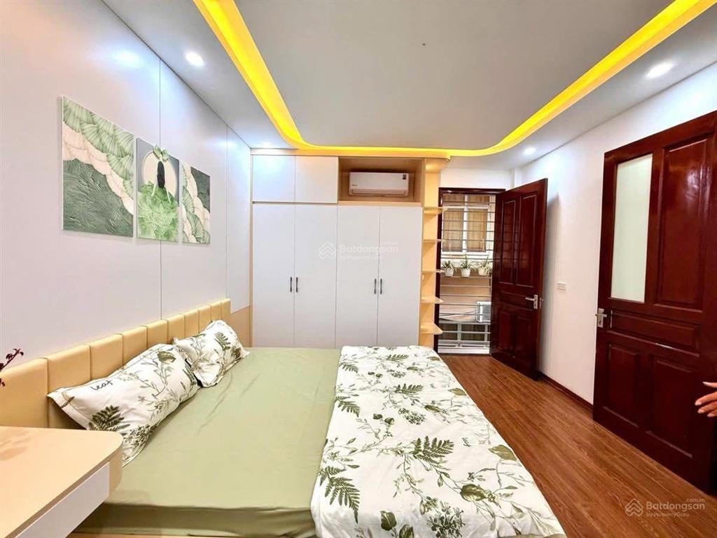 Nhà thịnh quang 31mx5 tầg, mt3.5m, chỉ 7.8 tỷ