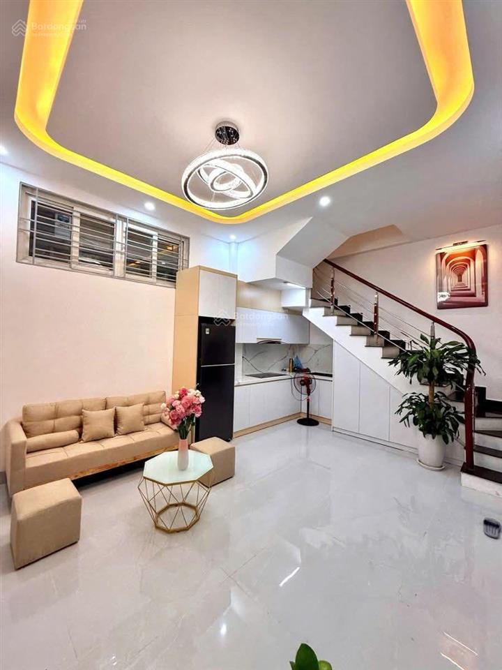 Nhà thịnh quang 31mx5 tầg, mt3.5m, chỉ 7.8 tỷ