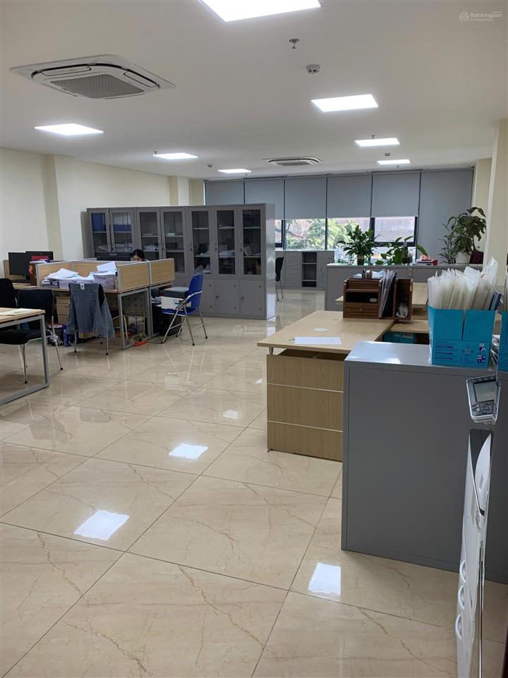 Chính chủ cho thuê văn phòng tại 41 khuất duy tiến, thanh xuân. dt 85m2 giá 23tr/tháng. 0984 828 ***