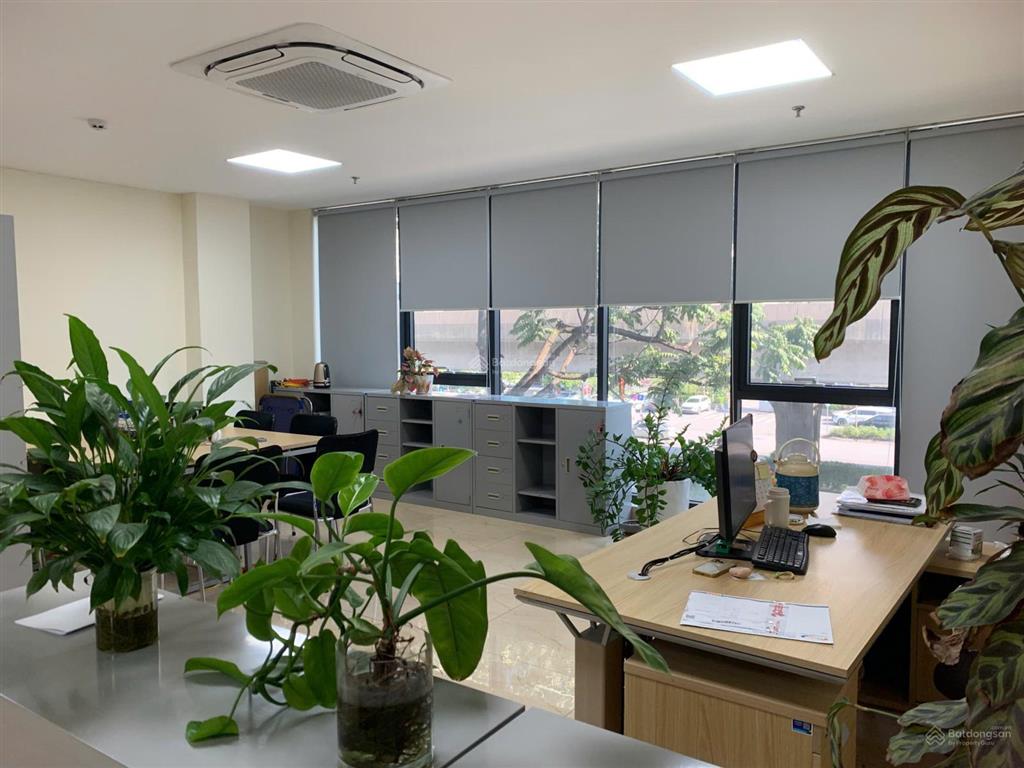 Chính chủ cho thuê văn phòng tại 41 khuất duy tiến, thanh xuân. dt 85m2 giá 23tr/tháng. 0984 828 ***