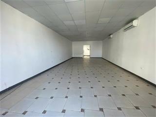 Cho thuê văn phòng 70m2 trung kính đường lớn cầu giấy giá 16tr.  0984 828 ***