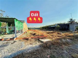 Chính chủ bán lô đất ngay suối sâu, 300m2 sổ hồng riêng, cạnh kcn linh trung 3, gía chỉ 650tr