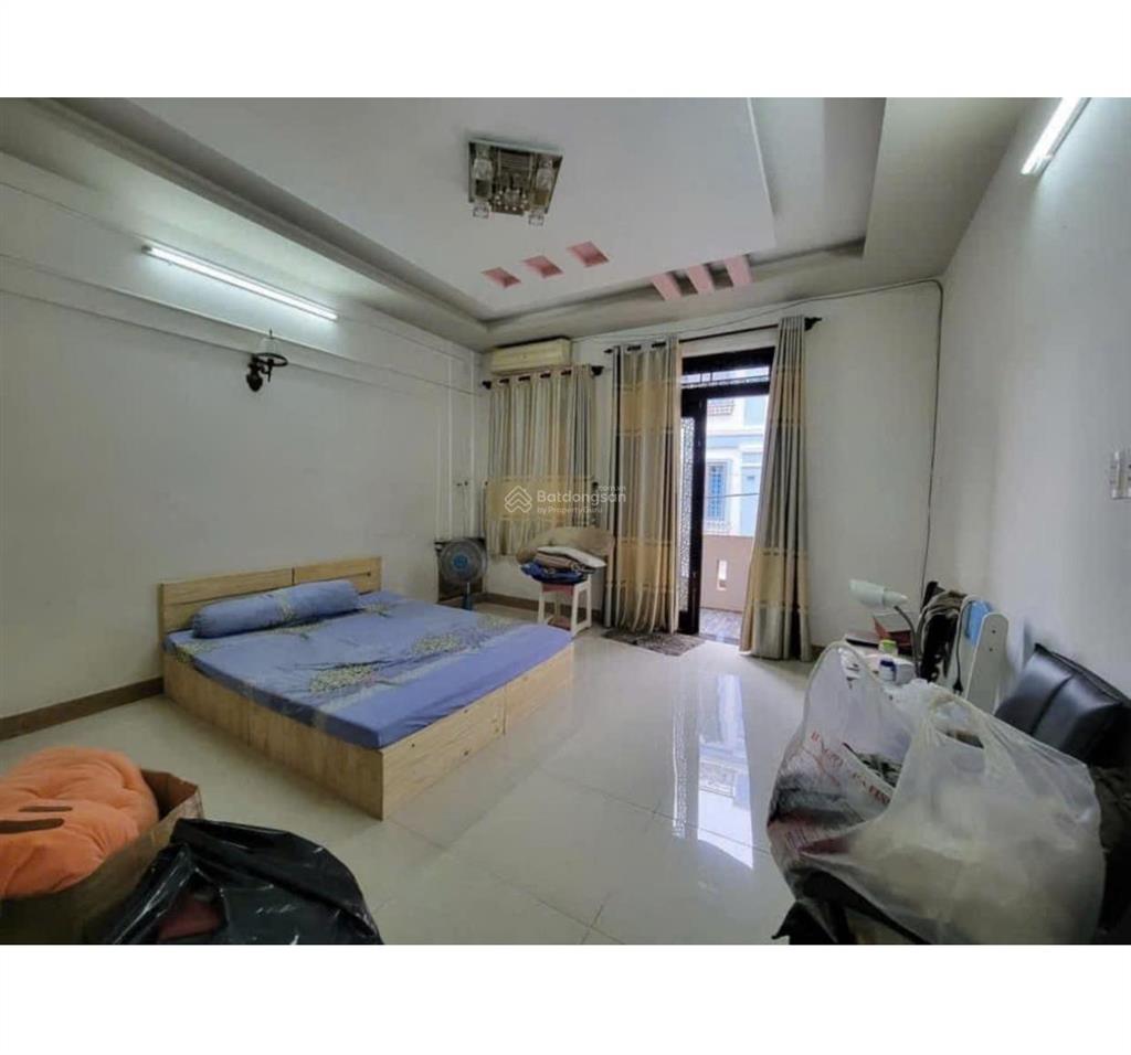 Hẻm đẹp, bến vân đồn quận 4, 76m2, thuận tiện vào trung tâm. sổ riêng, pháp lý chuẩn