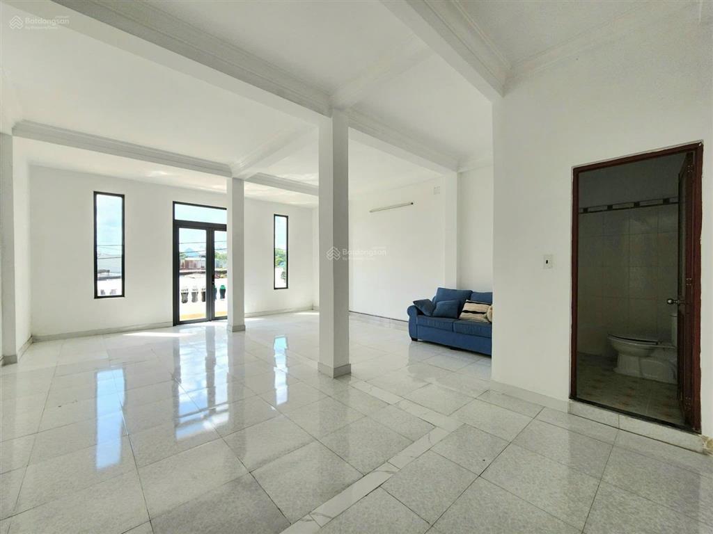 Bán nhà mặt phố tại số 1, bình hưng hòa b, bình tân, giá cực chất 12,9 tỷ, 90 m2