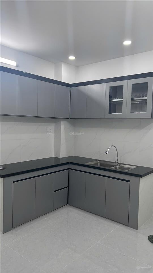 Chính chủ bán nhà hẻm 670, 2pn, 2wc đường đoàn văn bơ, quận 4 cũ, nhà đẹp 5,5 tỷ