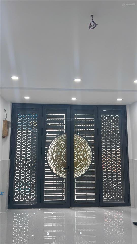 Chính chủ bán nhà hẻm 670, 2pn, 2wc đường đoàn văn bơ, quận 4 cũ, nhà đẹp 5,5 tỷ