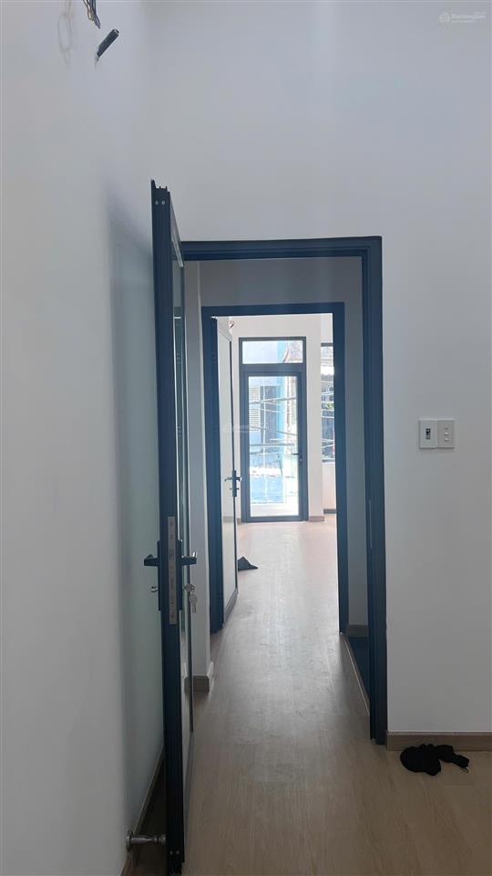 Chính chủ bán nhà hẻm 670, 2pn, 2wc đường đoàn văn bơ, quận 4 cũ, nhà đẹp 5,5 tỷ