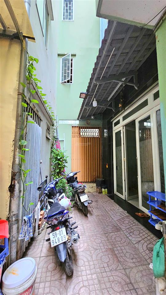 Bán nhà 4 tầng vị trí vàng đường tân xuân chợ sỉ tân bình