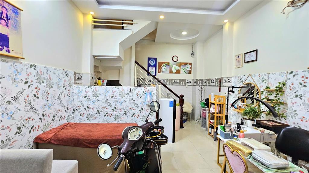 Bán nhà 4 tầng vị trí vàng đường tân xuân chợ sỉ tân bình
