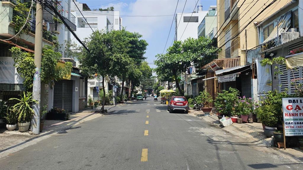 Bán gấp nhà riêng tại lũy bán bích, 3,55 tỷ, 26,4 m2, đẹp, nhiều tiện ích